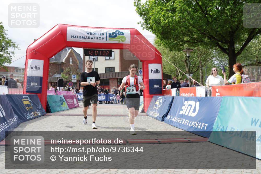 10.05.2026 - 8. Wedeler Halbmarathon Yannick Fuchs http://msf.ph/oto/9736344 10.05.2026 12:01:20 Ziel 6, 219, 227, 717 meine-sportfotos.de