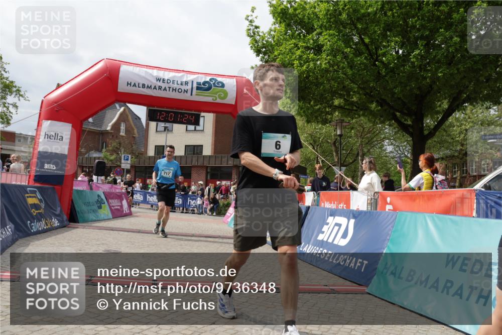 10.05.2026 - 8. Wedeler Halbmarathon Yannick Fuchs http://msf.ph/oto/9736348 10.05.2026 12:01:22 Ziel 6, 212, 219, 717 meine-sportfotos.de