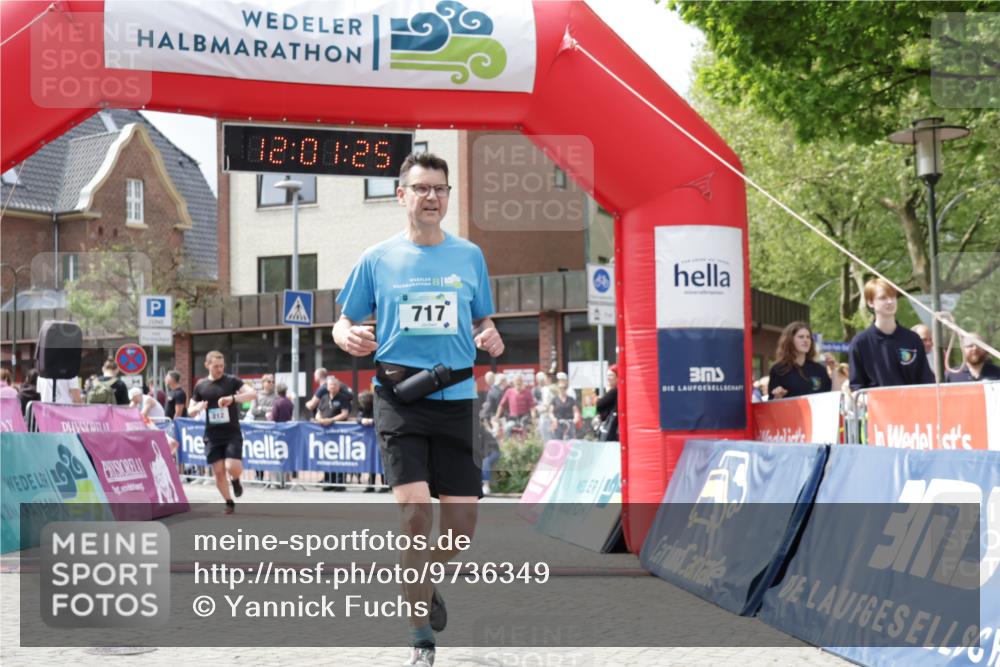 10.05.2026 - 8. Wedeler Halbmarathon Yannick Fuchs http://msf.ph/oto/9736349 10.05.2026 12:01:23 Ziel 6, 212, 219, 717 meine-sportfotos.de