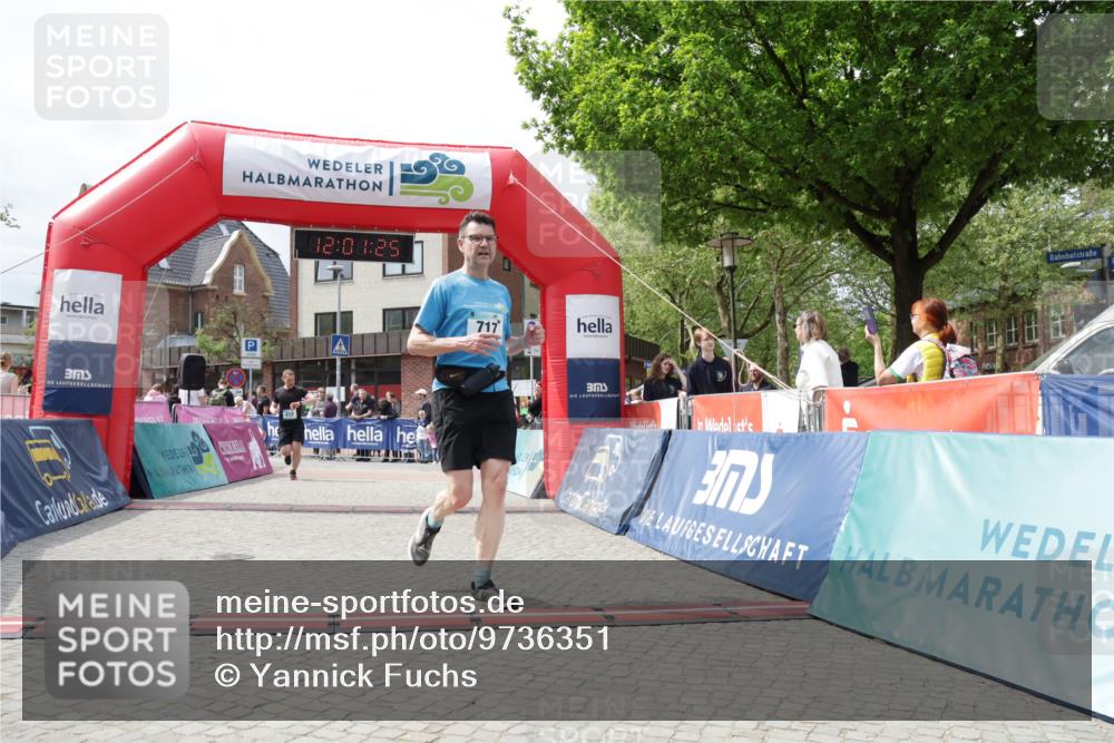 10.05.2026 - 8. Wedeler Halbmarathon Yannick Fuchs http://msf.ph/oto/9736351 10.05.2026 12:01:23 Ziel 6, 212, 219, 717 meine-sportfotos.de