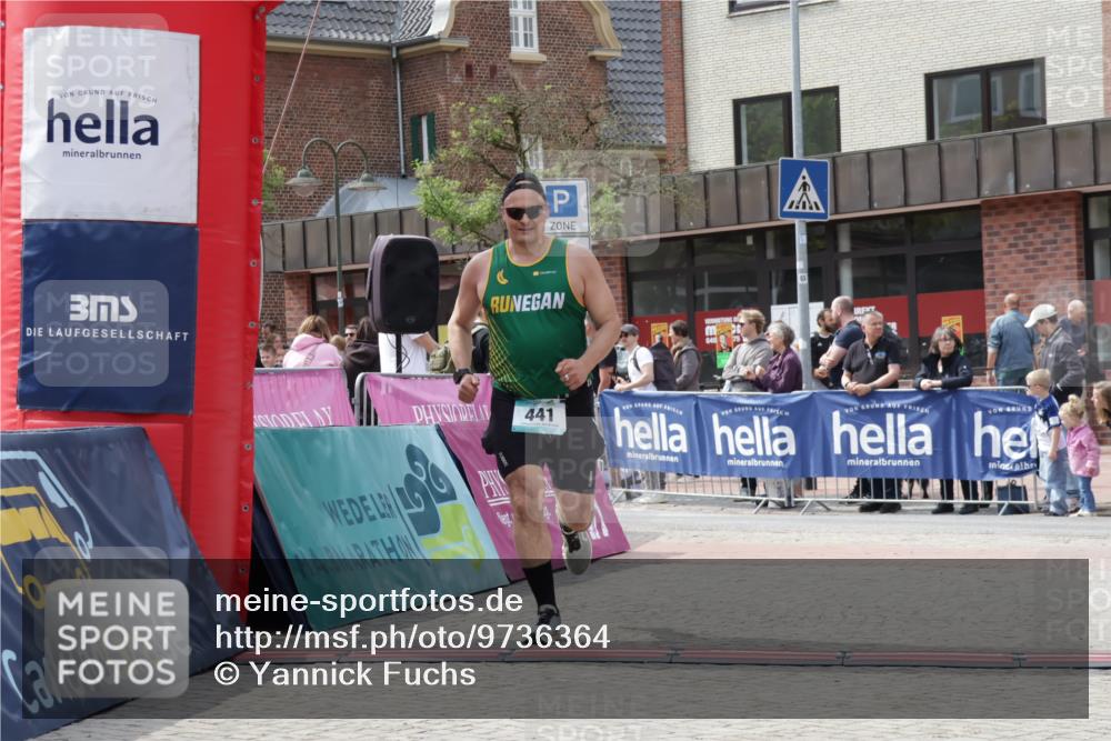 10.05.2026 - 8. Wedeler Halbmarathon Yannick Fuchs http://msf.ph/oto/9736364 10.05.2026 12:01:30 Ziel 212, 441 meine-sportfotos.de