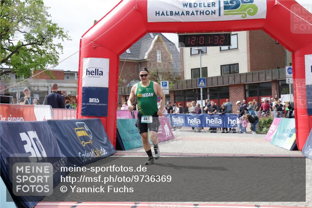 10.05.2026 - 8. Wedeler Halbmarathon Yannick Fuchs http://msf.ph/oto/9736369 10.05.2026 12:01:30 Ziel 212, 441 meine-sportfotos.de
