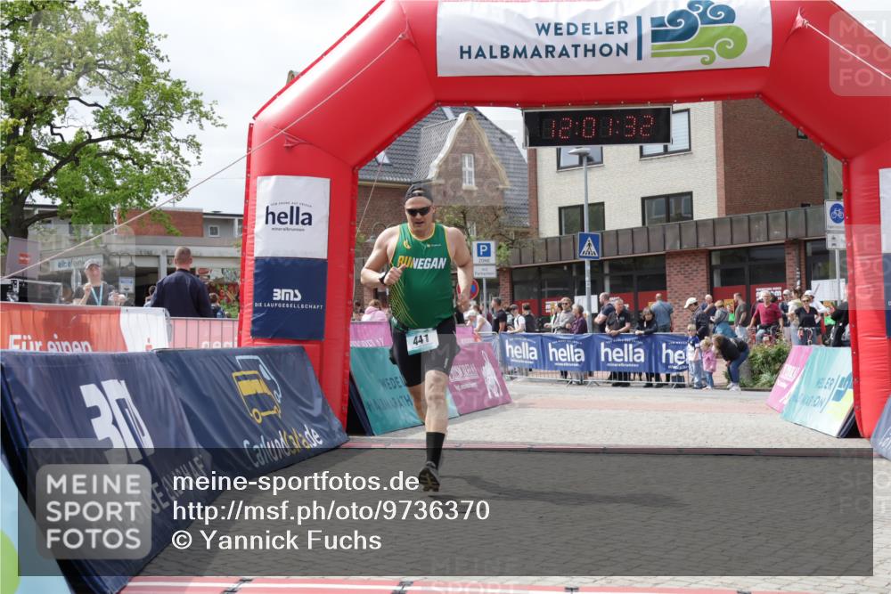 10.05.2026 - 8. Wedeler Halbmarathon Yannick Fuchs http://msf.ph/oto/9736370 10.05.2026 12:01:30 Ziel 212, 441 meine-sportfotos.de
