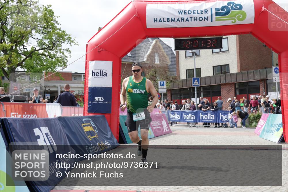 10.05.2026 - 8. Wedeler Halbmarathon Yannick Fuchs http://msf.ph/oto/9736371 10.05.2026 12:01:31 Ziel 212, 441 meine-sportfotos.de