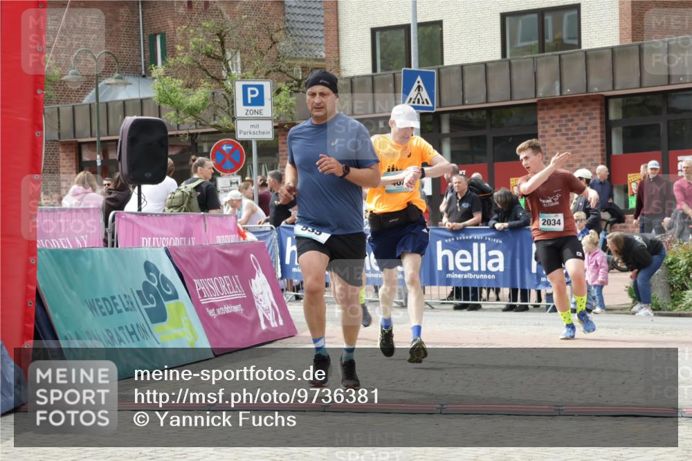 10.05.2026 - 8. Wedeler Halbmarathon Yannick Fuchs http://msf.ph/oto/9736381 10.05.2026 12:01:39 Ziel 462, 535, 2031, 2034 meine-sportfotos.de