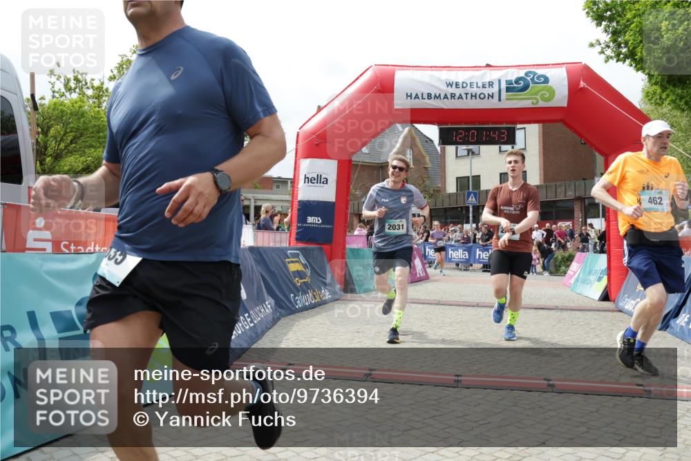 10.05.2026 - 8. Wedeler Halbmarathon Yannick Fuchs http://msf.ph/oto/9736394 10.05.2026 12:01:41 Ziel 462, 535, 643, 2031, 2034 meine-sportfotos.de