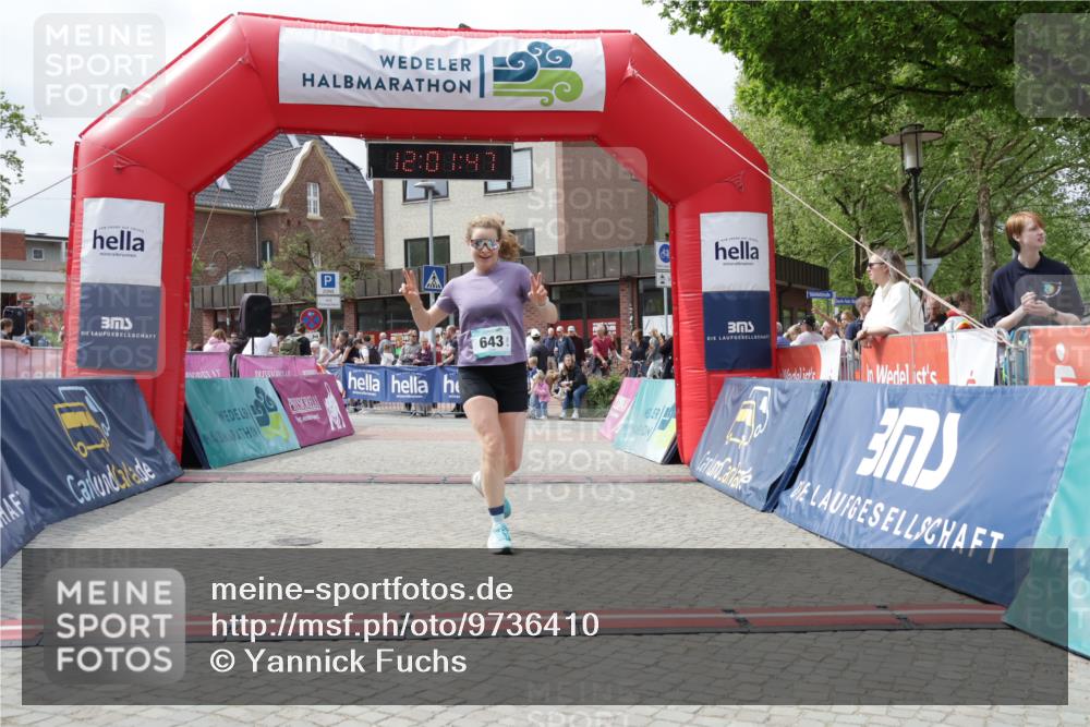 10.05.2026 - 8. Wedeler Halbmarathon Yannick Fuchs http://msf.ph/oto/9736410 10.05.2026 12:01:45 Ziel 462, 535, 643, 2031, 2034 meine-sportfotos.de