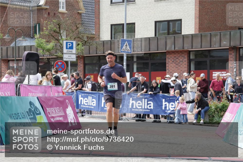 10.05.2026 - 8. Wedeler Halbmarathon Yannick Fuchs http://msf.ph/oto/9736420 10.05.2026 12:01:55 Ziel 391 meine-sportfotos.de