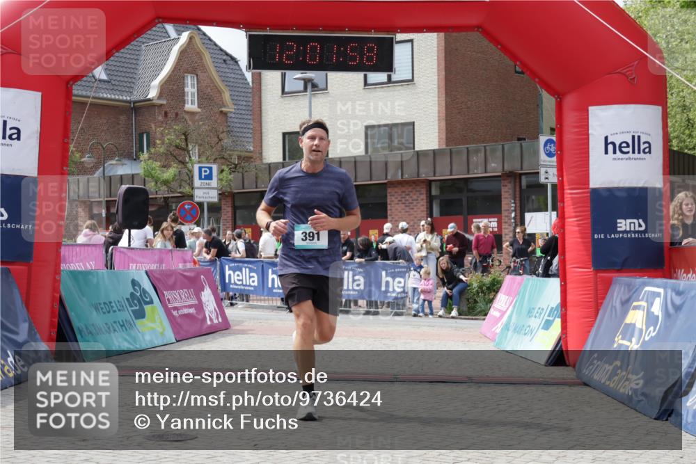 10.05.2026 - 8. Wedeler Halbmarathon Yannick Fuchs http://msf.ph/oto/9736424 10.05.2026 12:01:56 Ziel 391 meine-sportfotos.de