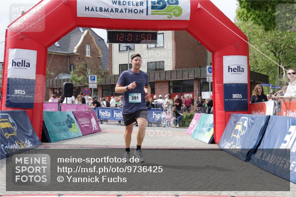 10.05.2026 - 8. Wedeler Halbmarathon Yannick Fuchs http://msf.ph/oto/9736425 10.05.2026 12:01:56 Ziel 391 meine-sportfotos.de