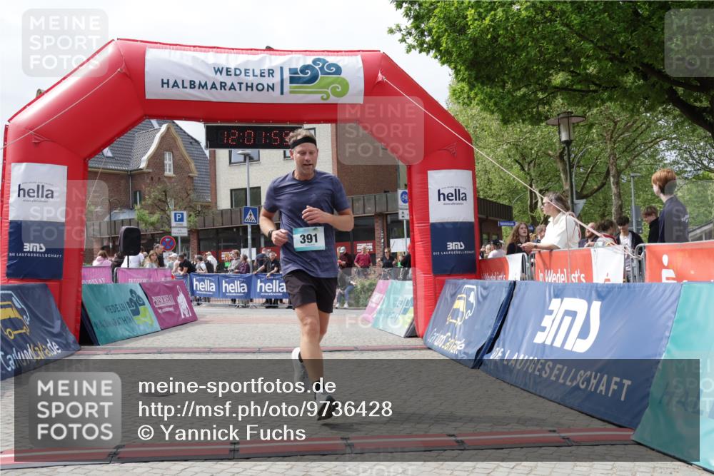 10.05.2026 - 8. Wedeler Halbmarathon Yannick Fuchs http://msf.ph/oto/9736428 10.05.2026 12:01:57 Ziel 391 meine-sportfotos.de
