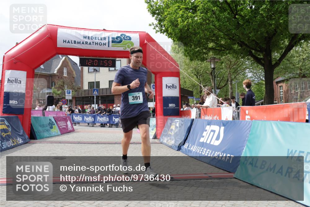 10.05.2026 - 8. Wedeler Halbmarathon Yannick Fuchs http://msf.ph/oto/9736430 10.05.2026 12:01:57 Ziel 391 meine-sportfotos.de