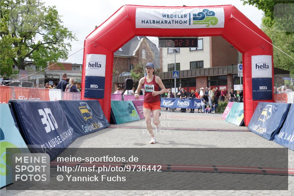 10.05.2026 - 8. Wedeler Halbmarathon Yannick Fuchs http://msf.ph/oto/9736442 10.05.2026 12:02:29 Ziel 435, 2044 meine-sportfotos.de