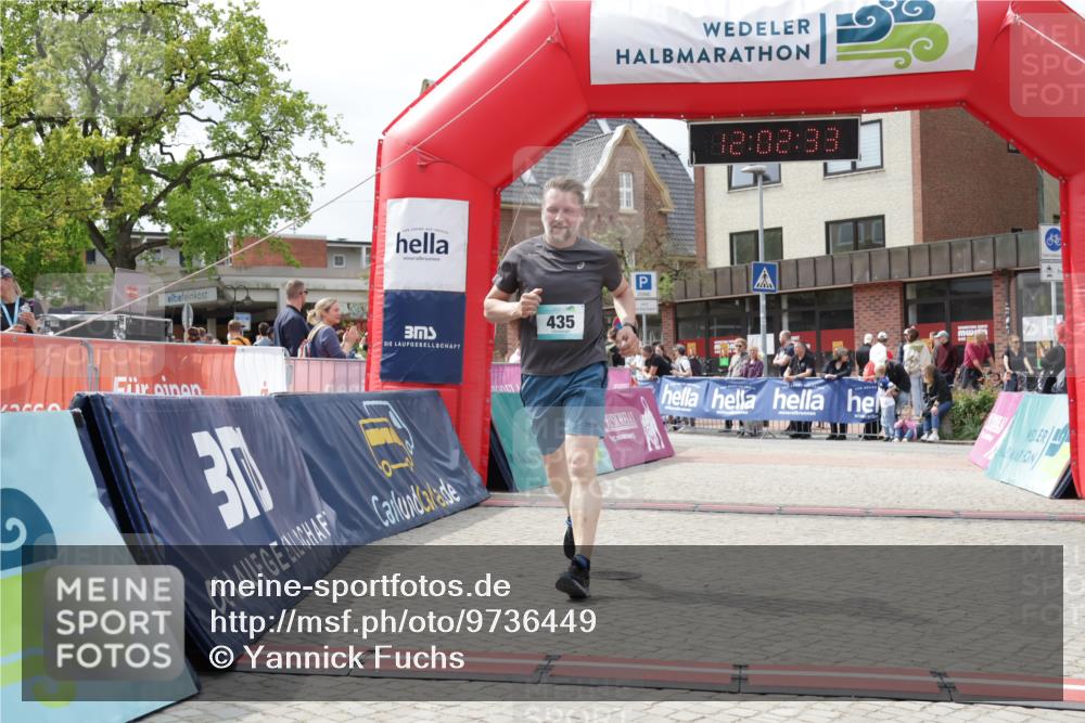 10.05.2026 - 8. Wedeler Halbmarathon Yannick Fuchs http://msf.ph/oto/9736449 10.05.2026 12:02:31 Ziel 435, 2044 meine-sportfotos.de