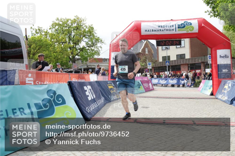 10.05.2026 - 8. Wedeler Halbmarathon Yannick Fuchs http://msf.ph/oto/9736452 10.05.2026 12:02:32 Ziel 435, 2044 meine-sportfotos.de