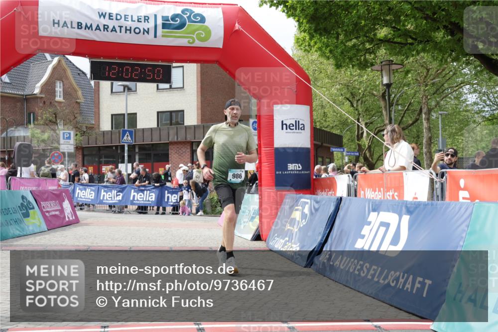 10.05.2026 - 8. Wedeler Halbmarathon Yannick Fuchs http://msf.ph/oto/9736467 10.05.2026 12:02:48 Ziel 813, 986 meine-sportfotos.de