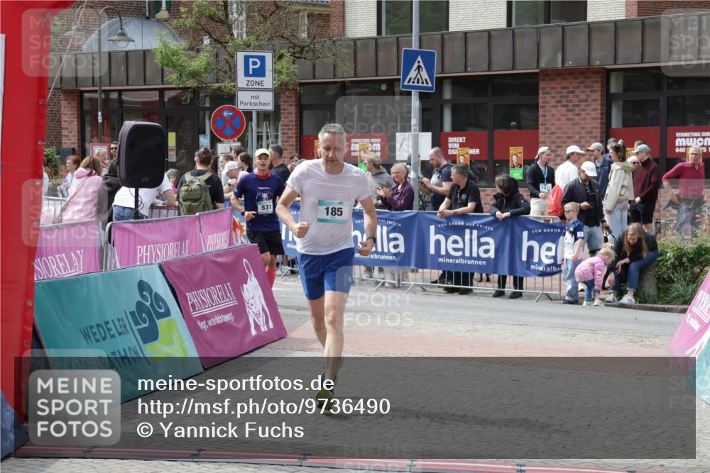 10.05.2026 - 8. Wedeler Halbmarathon Yannick Fuchs http://msf.ph/oto/9736490 10.05.2026 12:03:06 Ziel 95, 97, 185, 229, 531 meine-sportfotos.de