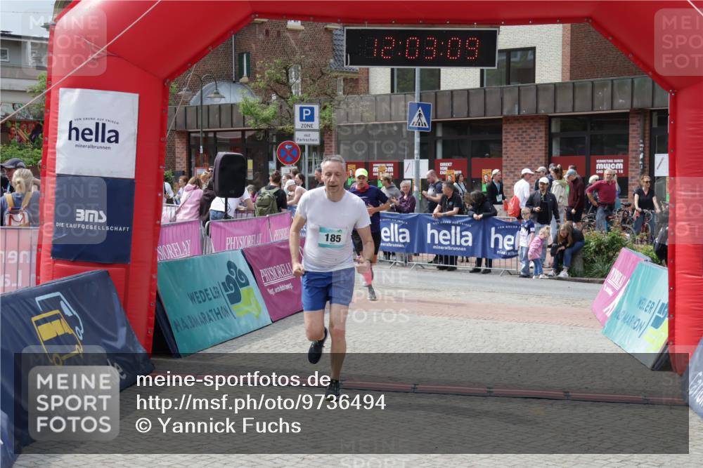 10.05.2026 - 8. Wedeler Halbmarathon Yannick Fuchs http://msf.ph/oto/9736494 10.05.2026 12:03:07 Ziel 95, 97, 185, 229, 531 meine-sportfotos.de