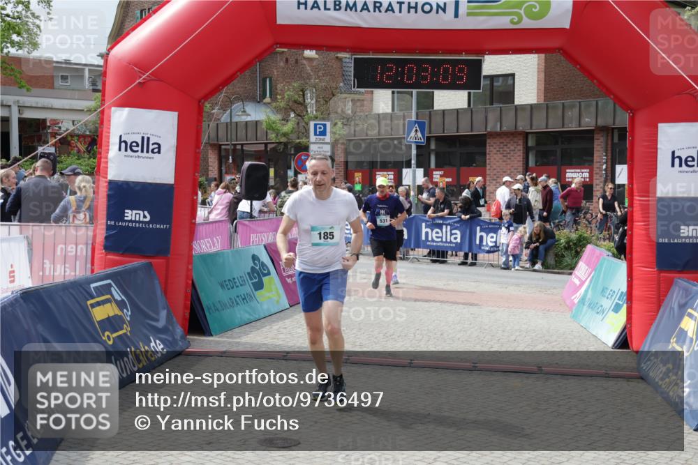 10.05.2026 - 8. Wedeler Halbmarathon Yannick Fuchs http://msf.ph/oto/9736497 10.05.2026 12:03:08 Ziel 95, 97, 185, 229, 531 meine-sportfotos.de