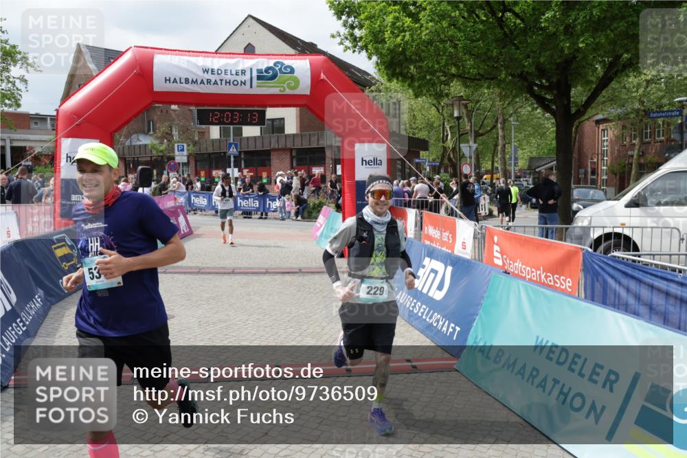 10.05.2026 - 8. Wedeler Halbmarathon Yannick Fuchs http://msf.ph/oto/9736509 10.05.2026 12:03:11 Ziel 185, 229, 490, 531 meine-sportfotos.de