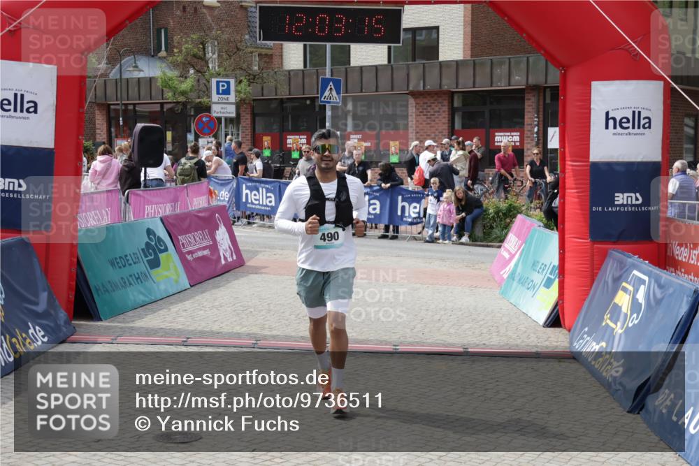 10.05.2026 - 8. Wedeler Halbmarathon Yannick Fuchs http://msf.ph/oto/9736511 10.05.2026 12:03:13 Ziel 185, 229, 490, 531 meine-sportfotos.de