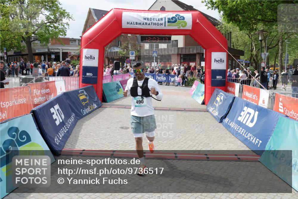 10.05.2026 - 8. Wedeler Halbmarathon Yannick Fuchs http://msf.ph/oto/9736517 10.05.2026 12:03:15 Ziel 229, 490, 531 meine-sportfotos.de