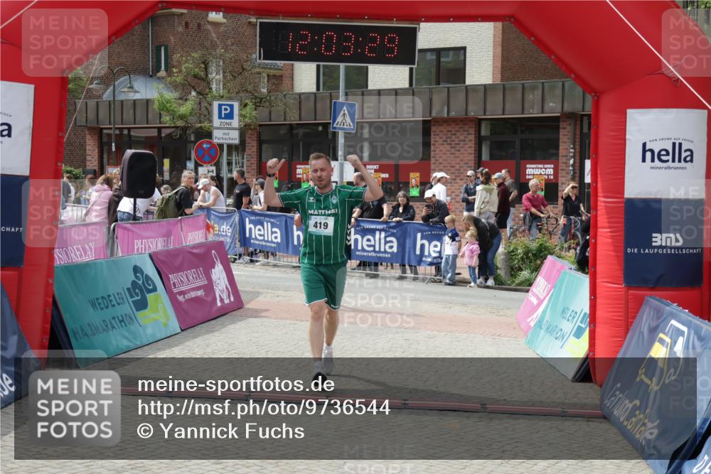 10.05.2026 - 8. Wedeler Halbmarathon Yannick Fuchs http://msf.ph/oto/9736544 10.05.2026 12:03:27 Ziel 236, 419, 636 meine-sportfotos.de