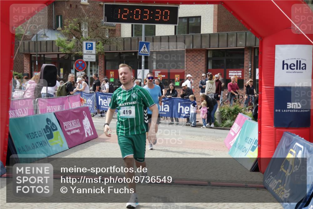 10.05.2026 - 8. Wedeler Halbmarathon Yannick Fuchs http://msf.ph/oto/9736549 10.05.2026 12:03:28 Ziel 236, 419, 636 meine-sportfotos.de