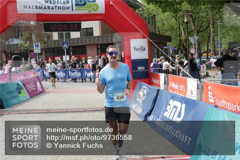 10.05.2026 - 8. Wedeler Halbmarathon Yannick Fuchs http://msf.ph/oto/9736558 10.05.2026 12:03:31 Ziel 419, 636, 659 meine-sportfotos.de