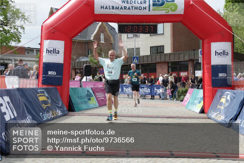 10.05.2026 - 8. Wedeler Halbmarathon Yannick Fuchs http://msf.ph/oto/9736566 10.05.2026 12:03:35 Ziel 636, 659, 764 meine-sportfotos.de