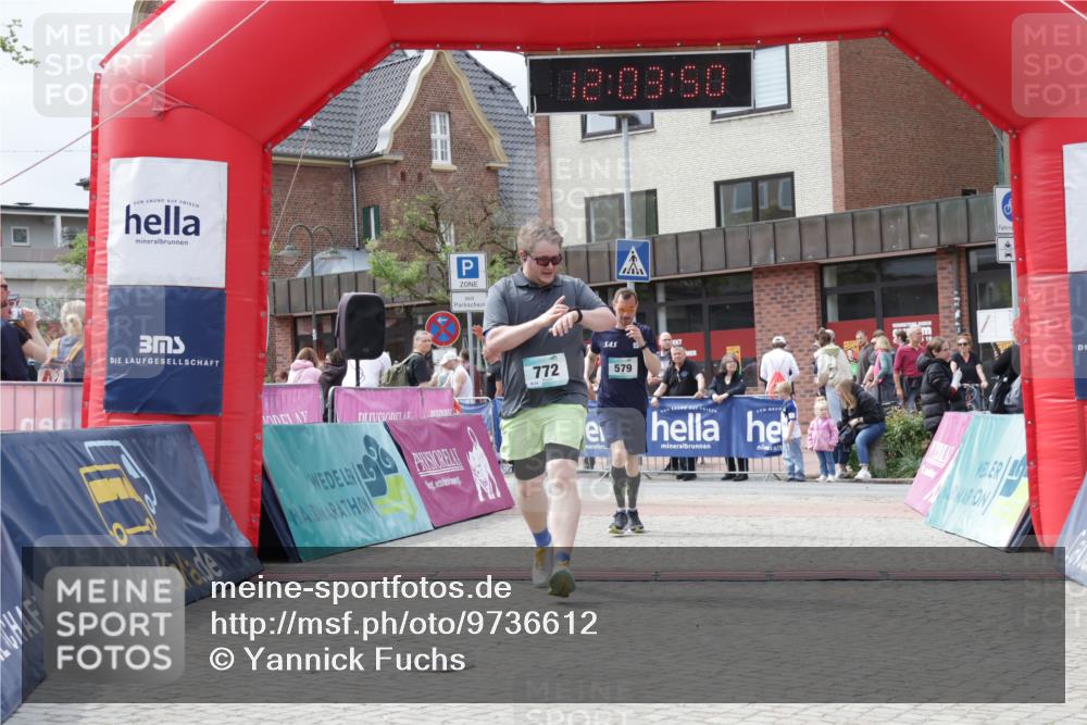 10.05.2026 - 8. Wedeler Halbmarathon Yannick Fuchs http://msf.ph/oto/9736612 10.05.2026 12:03:49 Ziel 468, 579, 772, 2203 meine-sportfotos.de