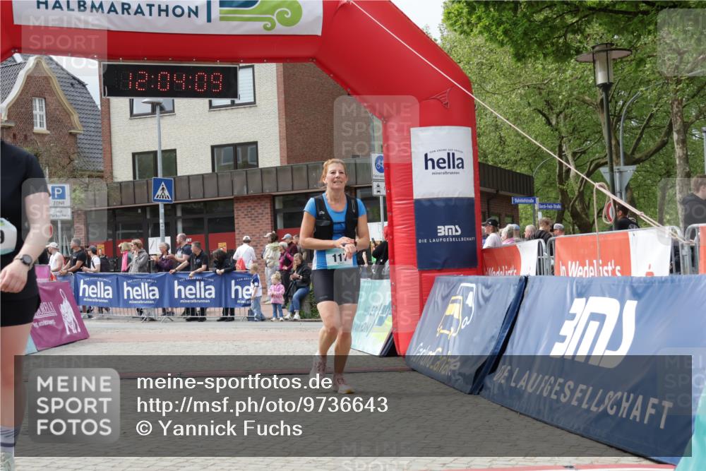10.05.2026 - 8. Wedeler Halbmarathon Yannick Fuchs http://msf.ph/oto/9736643 10.05.2026 12:04:07 Ziel 117 meine-sportfotos.de