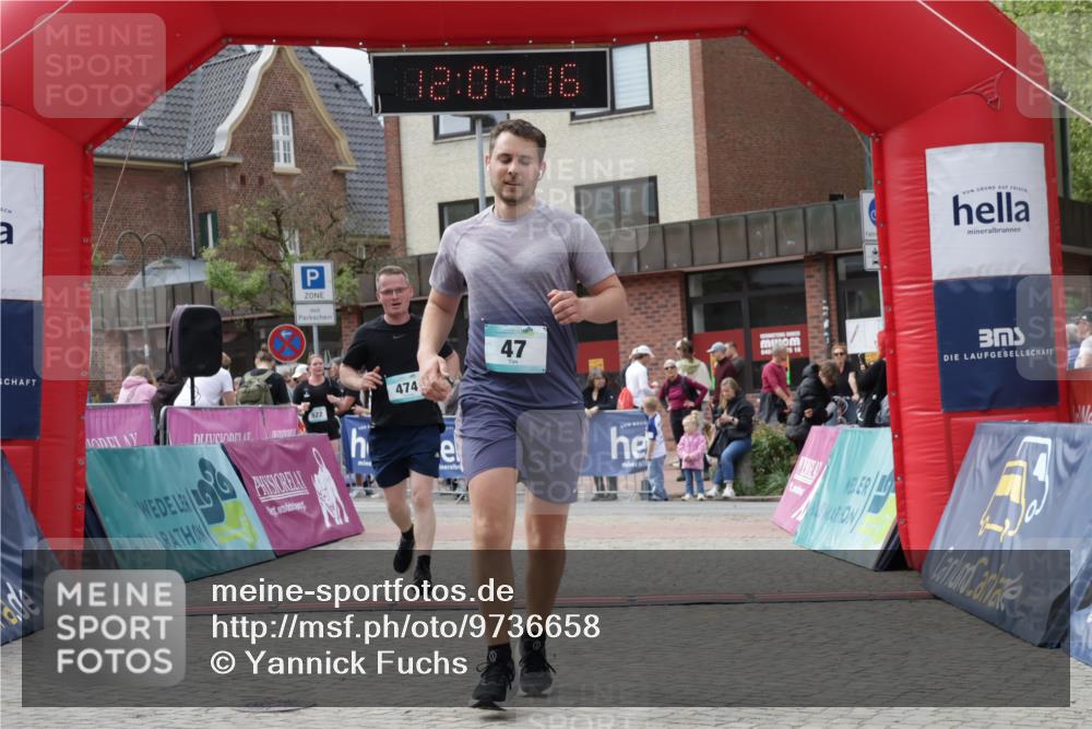 10.05.2026 - 8. Wedeler Halbmarathon Yannick Fuchs http://msf.ph/oto/9736658 10.05.2026 12:04:14 Ziel 47, 474 meine-sportfotos.de