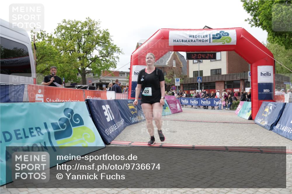 10.05.2026 - 8. Wedeler Halbmarathon Yannick Fuchs http://msf.ph/oto/9736674 10.05.2026 12:04:22 Ziel 522 meine-sportfotos.de