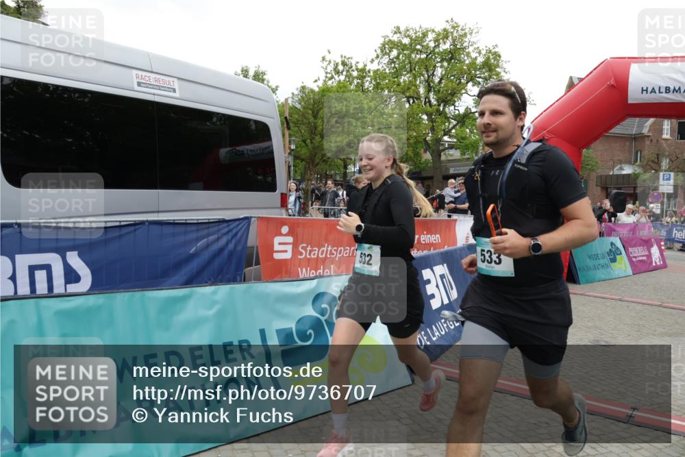 10.05.2026 - 8. Wedeler Halbmarathon Yannick Fuchs http://msf.ph/oto/9736707 10.05.2026 12:43:14 Ziel 532, 3, 533, 532, 533 meine-sportfotos.de