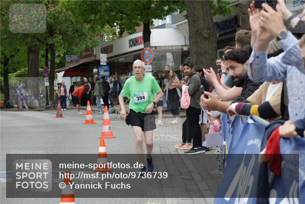 10.05.2026 - 8. Wedeler Halbmarathon Yannick Fuchs http://msf.ph/oto/9736739 10.05.2026 12:44:24 Ziel 394 meine-sportfotos.de