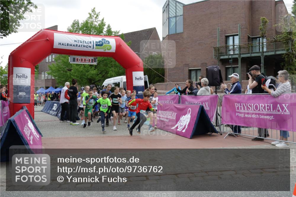 10.05.2026 - 8. Wedeler Halbmarathon Yannick Fuchs http://msf.ph/oto/9736762 10.05.2026 12:44:58 Ziel 2095, 2093, 714, 116, 623, 224, 624 meine-sportfotos.de