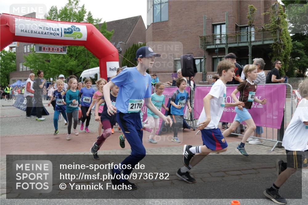 10.05.2026 - 8. Wedeler Halbmarathon Yannick Fuchs http://msf.ph/oto/9736782 10.05.2026 12:45:01 Ziel 2063, 2054, 609, 2170, 2110 meine-sportfotos.de