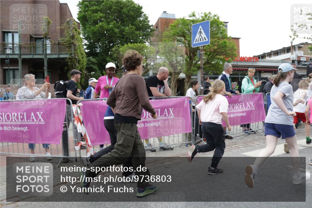 10.05.2026 - 8. Wedeler Halbmarathon Yannick Fuchs http://msf.ph/oto/9736803 10.05.2026 12:45:05 Ziel  meine-sportfotos.de