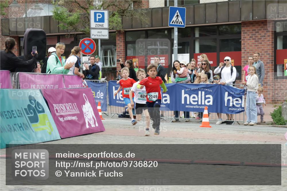 10.05.2026 - 8. Wedeler Halbmarathon Yannick Fuchs http://msf.ph/oto/9736820 10.05.2026 12:47:36 Ziel 16, 622, 624, 2249, 623, 624, 2249 meine-sportfotos.de