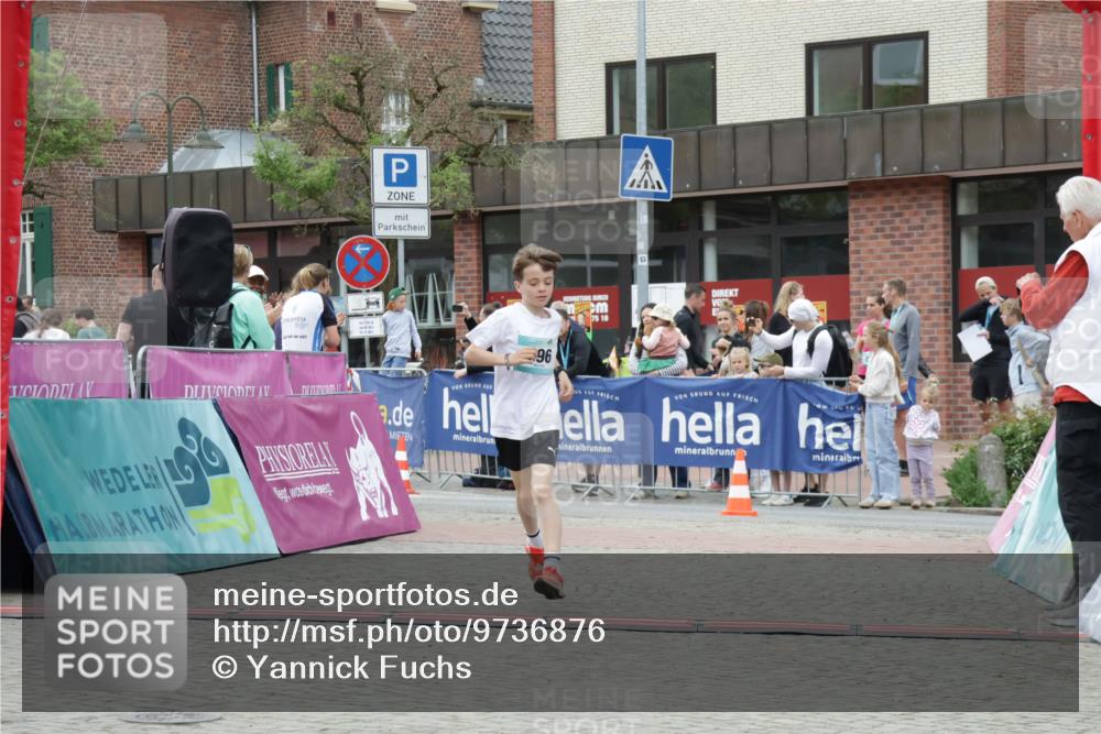 10.05.2026 - 8. Wedeler Halbmarathon Yannick Fuchs http://msf.ph/oto/9736876 10.05.2026 12:47:53 Ziel 96, 75, 16, 796, 797, 2248 meine-sportfotos.de