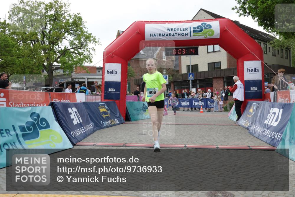 10.05.2026 - 8. Wedeler Halbmarathon Yannick Fuchs http://msf.ph/oto/9736933 10.05.2026 12:48:11 Ziel 9, 30, 408, 10, 03, 39, 346, 408, 795, 2116 meine-sportfotos.de