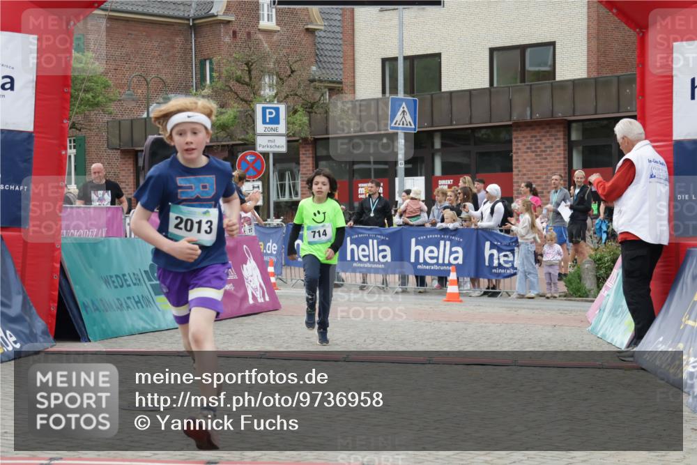 10.05.2026 - 8. Wedeler Halbmarathon Yannick Fuchs http://msf.ph/oto/9736958 10.05.2026 12:48:17 Ziel 2013, 714, 346, 714, 2013, 2172 meine-sportfotos.de