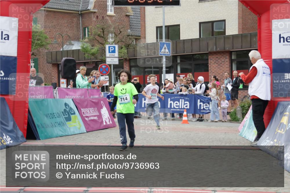 10.05.2026 - 8. Wedeler Halbmarathon Yannick Fuchs http://msf.ph/oto/9736963 10.05.2026 12:48:18 Ziel 60, 714, 2172, 346, 607, 714, 2013, 2172 meine-sportfotos.de