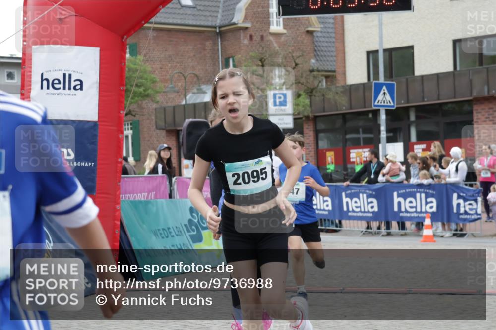 10.05.2026 - 8. Wedeler Halbmarathon Yannick Fuchs http://msf.ph/oto/9736988 10.05.2026 12:48:26 Ziel 75, 136, 2095, 701, 47, 147, 607, 609, 728, 2095, 2172 meine-sportfotos.de