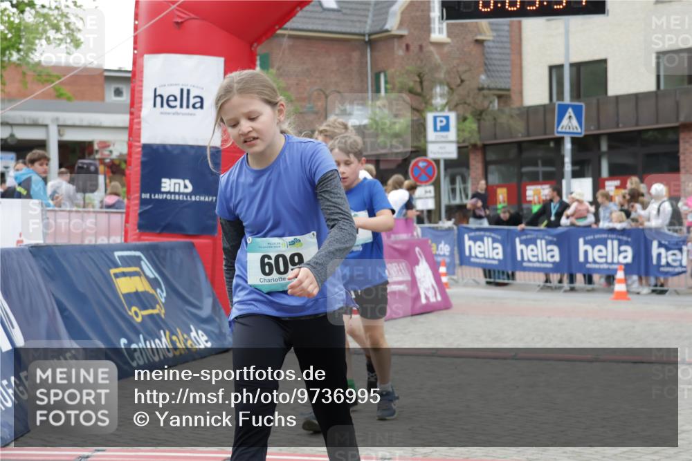 10.05.2026 - 8. Wedeler Halbmarathon Yannick Fuchs http://msf.ph/oto/9736995 10.05.2026 12:48:28 Ziel 609, 147, 607, 609, 728, 2095 meine-sportfotos.de