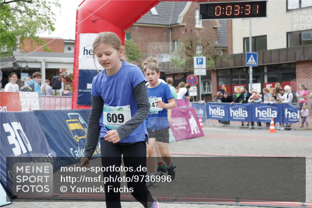 10.05.2026 - 8. Wedeler Halbmarathon Yannick Fuchs http://msf.ph/oto/9736996 10.05.2026 12:48:28 Ziel 30, 31, 10, 03, 33, 56, 609, 147, 147, 607, 609, 728, 2095 meine-sportfotos.de