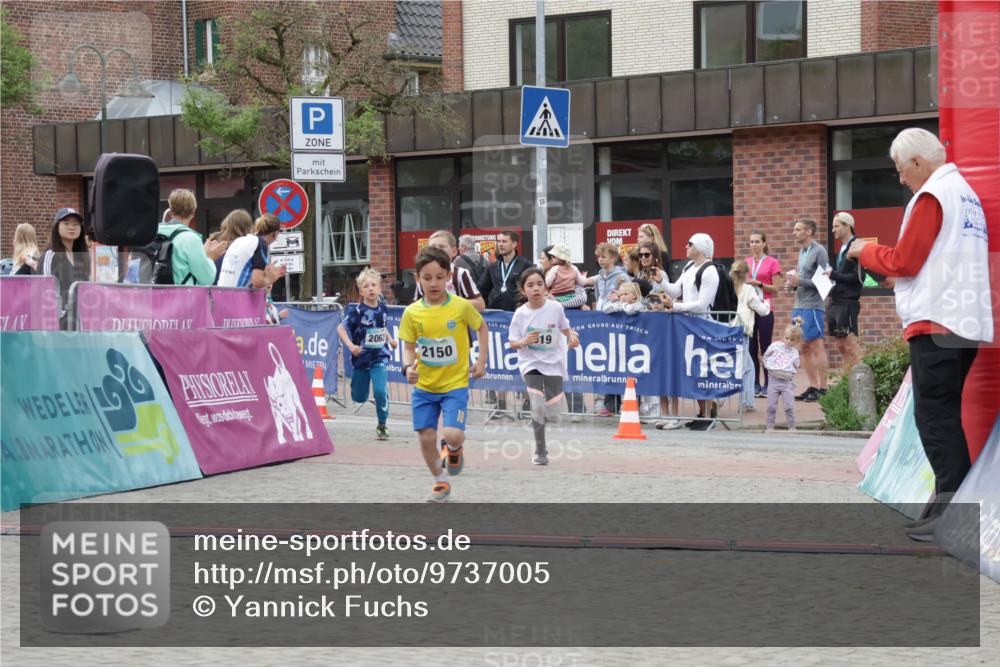 10.05.2026 - 8. Wedeler Halbmarathon Yannick Fuchs http://msf.ph/oto/9737005 10.05.2026 12:48:32 Ziel 156, 2063, 2150, 19, 147, 519, 728, 2054, 2063, 2066, 2150, 2170 meine-sportfotos.de