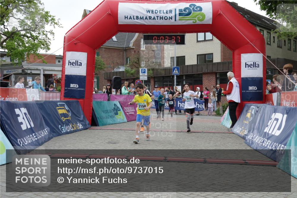 10.05.2026 - 8. Wedeler Halbmarathon Yannick Fuchs http://msf.ph/oto/9737015 10.05.2026 12:48:34 Ziel 30, 2150, 0, 03, 37, 2170, 2054, 197, 519, 197, 519, 2054, 2063, 2066, 2150, 2170 meine-sportfotos.de