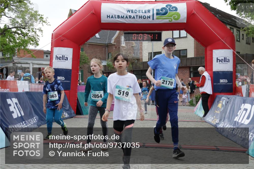 10.05.2026 - 8. Wedeler Halbmarathon Yannick Fuchs http://msf.ph/oto/9737035 10.05.2026 12:48:38 Ziel 130, 2063, 519, 2054, 0, 03, 48, 2110, 2170, 148, 197, 519, 2054, 2063, 2066, 2110, 2150, 2170 meine-sportfotos.de